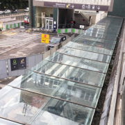 Remplacement de vitrage sur une verrière à la Gare Sud de Nantes (44) - Menuiserie Miroiterie Nantaise - Dépannage en vitrerie et miroiterie à Nantes et Ancenis en Loire-Atlantique (44)